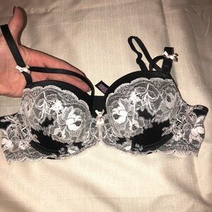 Victoria's Secret Black and White Lace Push-Up Bra